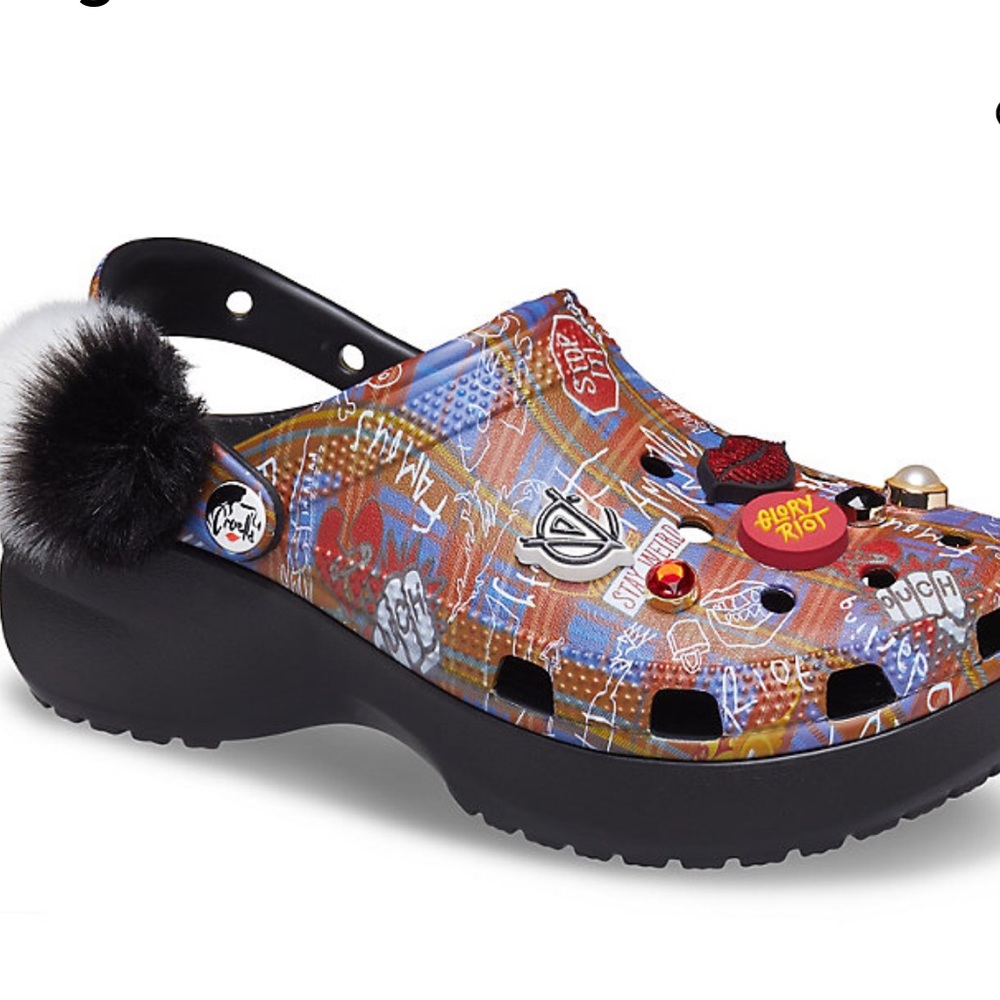 Disney 101 Dalmatians Cruella de Vil Platform Crocs Limited Edition NWT - Picture 5 of 12